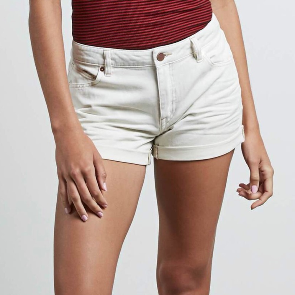 Volcom stoned short rolled, boyfriend fit